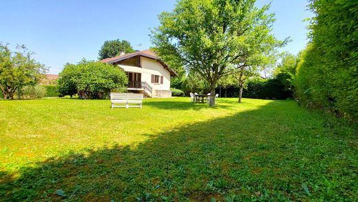 Villa in Vétraz-Monthoux, Haute-Savoie