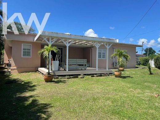 Villa in Le Lamentin, Martinique