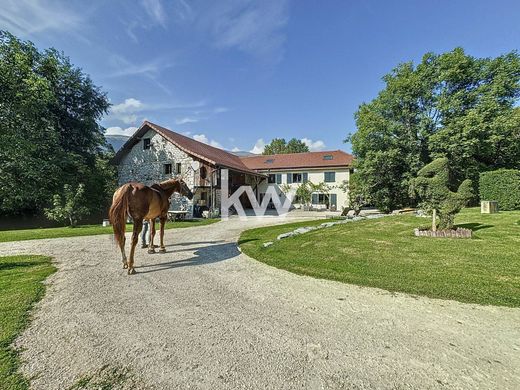 Villa en Saint-Genis-Pouilly, Ain