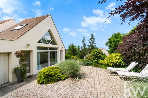 빌라 / Fourqueux, Yvelines