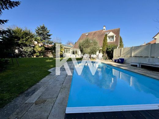 Willa w Saint-Rémy-lès-Chevreuse, Yvelines