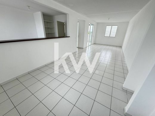 Apartment for sale in Schoelcher