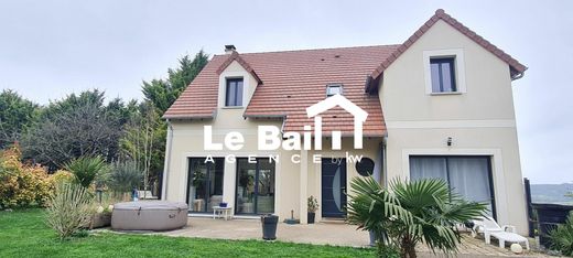 Villa in Tessancourt-sur-Aubette, Yvelines