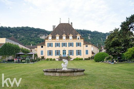 Villa a Vertrieu, Isère