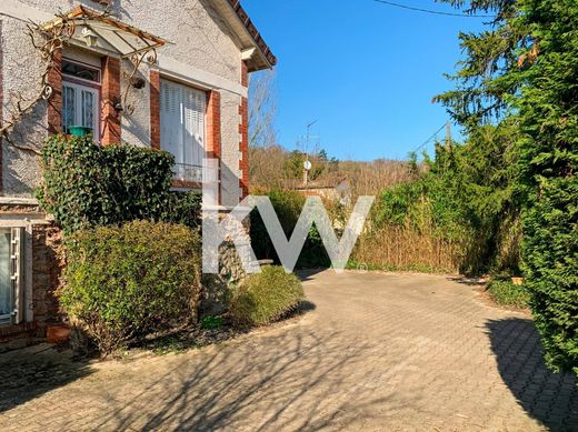 Villa in Pontoise, Val d'Oise