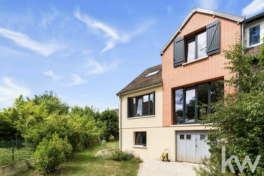 ‏וילה ב  Le Chesnay, Yvelines
