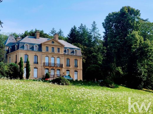 Kasteel in L'Étrat, Loire