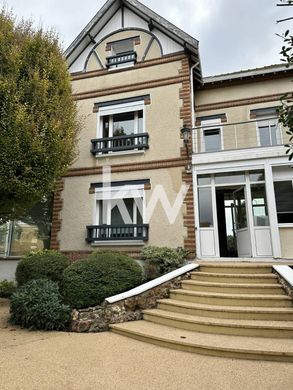 Villa for sale in Bezannes