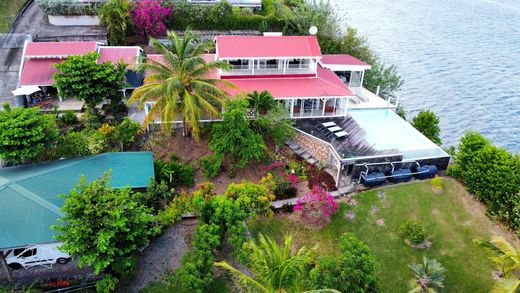 Villa a Les Trois-Îlets, Martinica