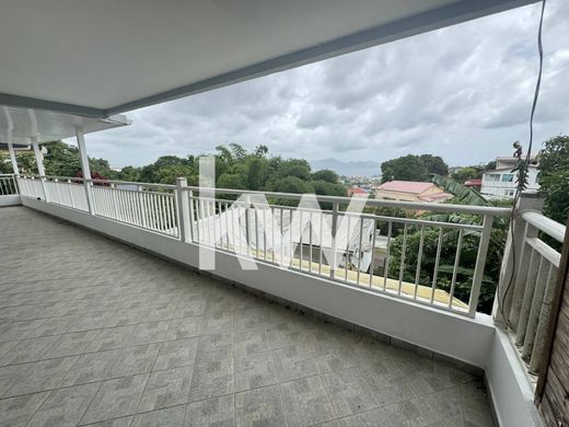 Apartment for sale in Fort-de-France