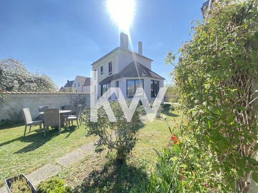 Villa en Pontoise, Valle de Oise