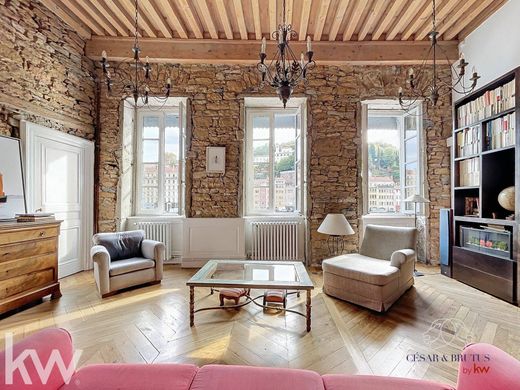 Apartment / Etagenwohnung in Lyon, Rhône