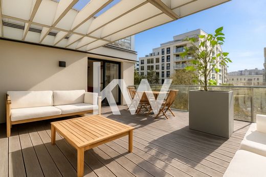 Issy-les-Moulineaux, Hauts-de-Seineのアパートメント