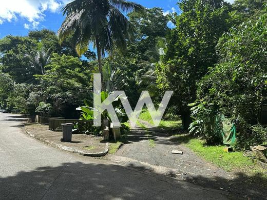 Land in Les Trois-Îlets, Martinique