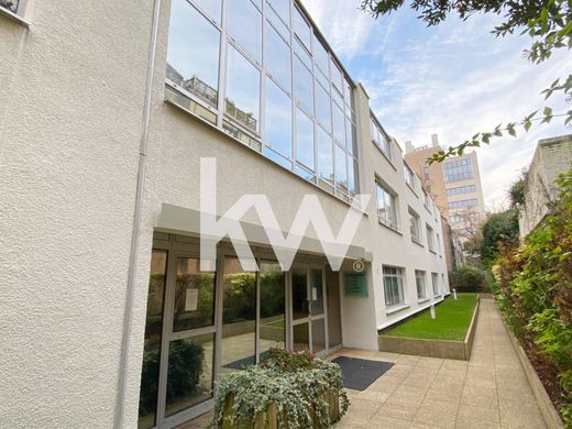 Boulogne-Billancourt, Hauts-de-Seineのオフィス