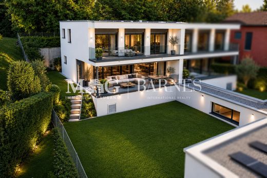 Detached House in Davesco, Lugano