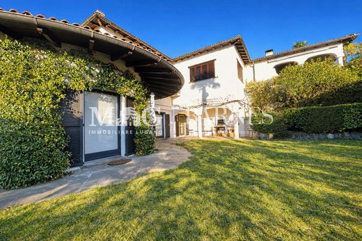 Apartment / Etagenwohnung in Comano, Lugano