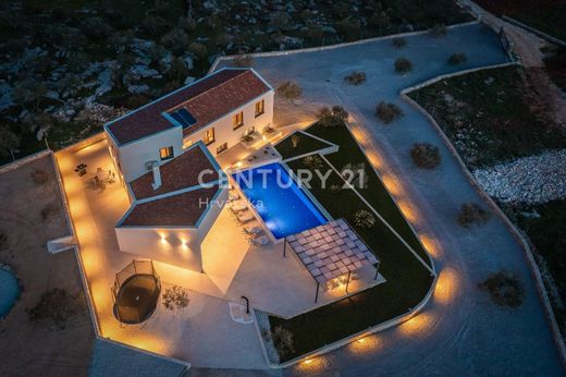 Luxury home in Marina, Split-Dalmatia