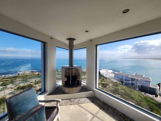 Luxury home in Langebaan, West Coast District Municipality