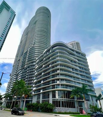 Apartment / Etagenwohnung in Hafen Miami, Miami-Dade County