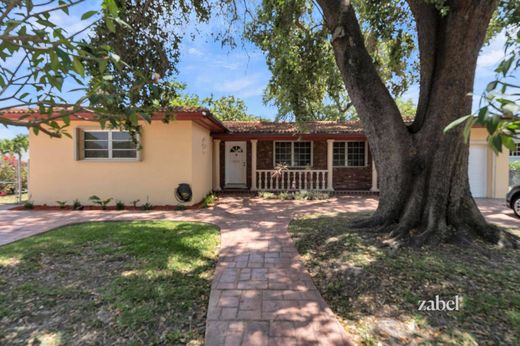 Casa de lujo en Miami Springs, Miami-Dade County