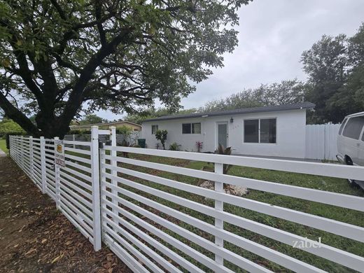 Casa de lujo en Andover, Miami-Dade County