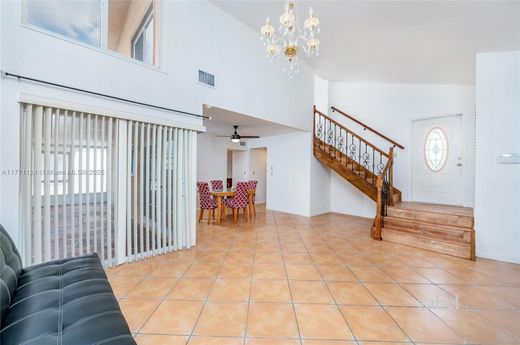 Luxury home in Miami Terrace Mobile Home, Miami-Dade