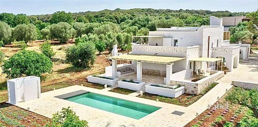 Villa a Brindisi, Puglia