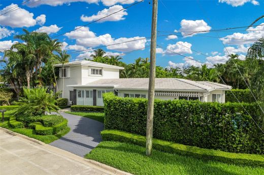 Luksusowy dom w Surfside, Miami-Dade County