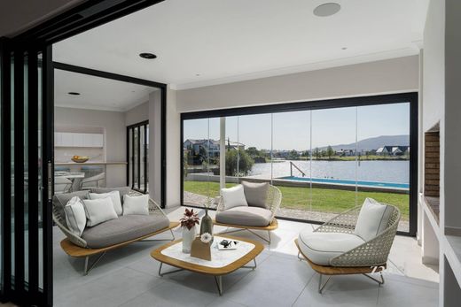 منزل ﻓﻲ Paarl, Cape Winelands District Municipality