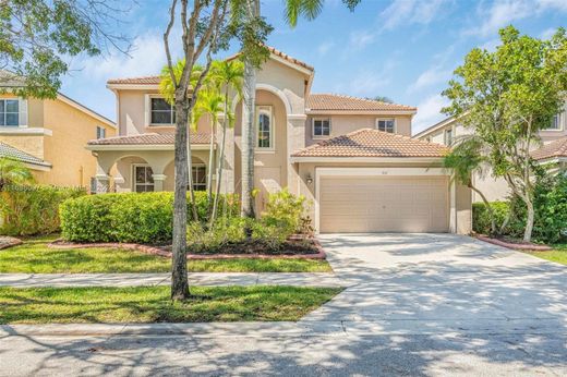 Luxury home in Weston, Broward County