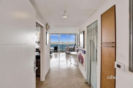 Apartment in North Bay Village, Miami-Dade