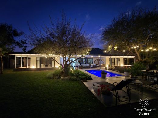 Luxury home in Hoedspruit, Mopani District Municipality