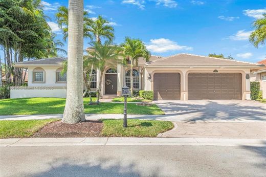 Luxury home in Weston, Broward County