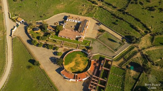 Luxury home in San Martín del Tesorillo, Cadiz