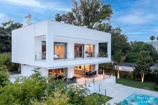 Villa in San Pedro de Alcántara, Malaga