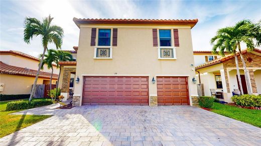 Casa de lujo en Homestead Village, Orange County