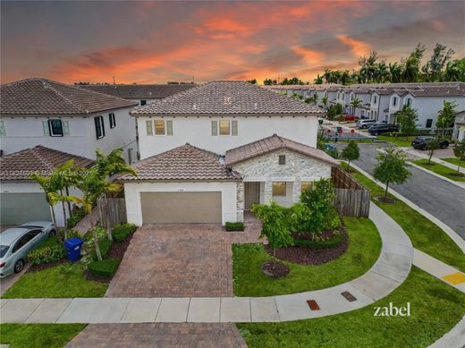 Luxury home in Homestead Village, Orange County