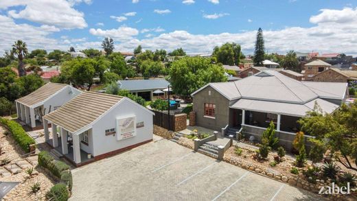 Luxury home in Oudtshoorn, Eden District Municipality