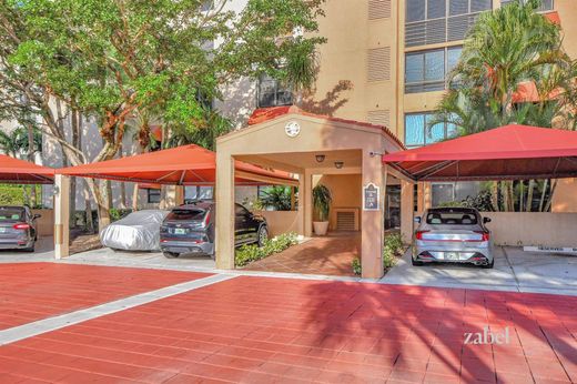 Apartment in Hamptons at Boca Raton, Palm Beach