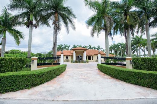 Luxe woning in South Miami Heights, Miami-Dade County