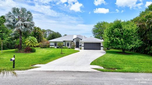 Luxury home in Stuart, Martin County