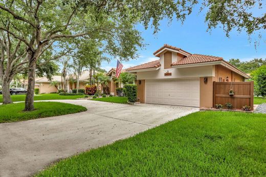 Luxury home in Coconut Creek, Broward County