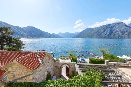 Casa de lujo en Dobrota, Kotor