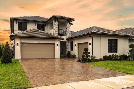 Luxury home in Miramar, Broward County