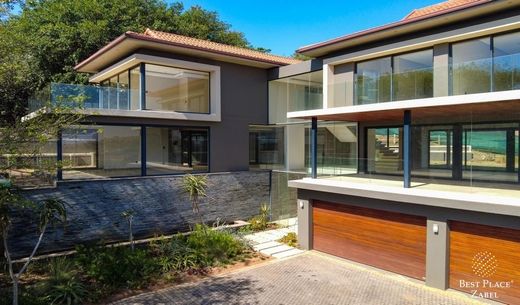 Luxury home in Ballito, iLembe District Municipality