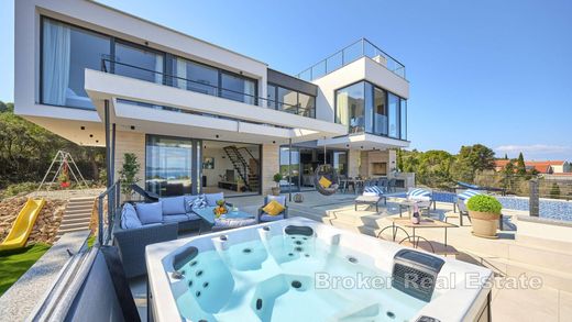 Villa in Pašman, Zadar