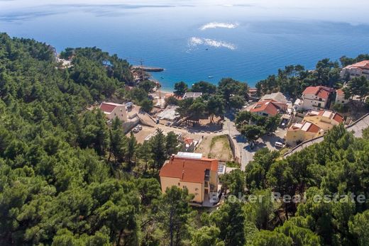 Villa Makarska, Town of Makarska