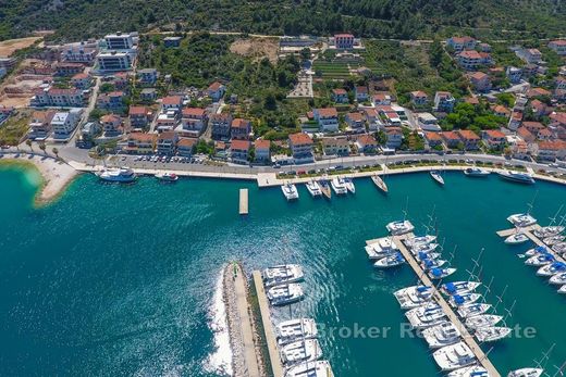 Çatı katı Marina, Split-Dalmatia
