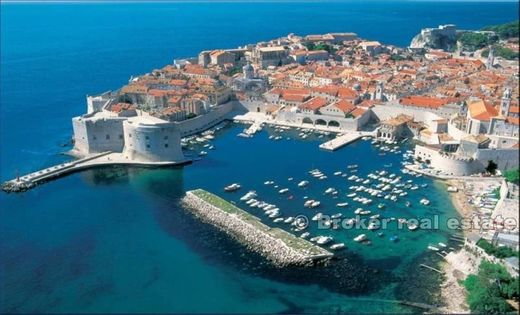 ドゥブロヴニク, Grad Dubrovnikのヴィラ